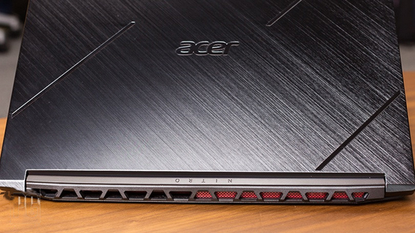 Acer Nitro 7 Acer Nitro 7