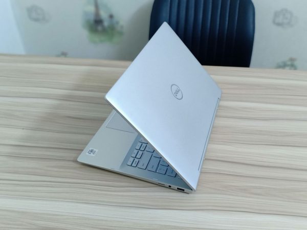 Dell Inspiron N7391
