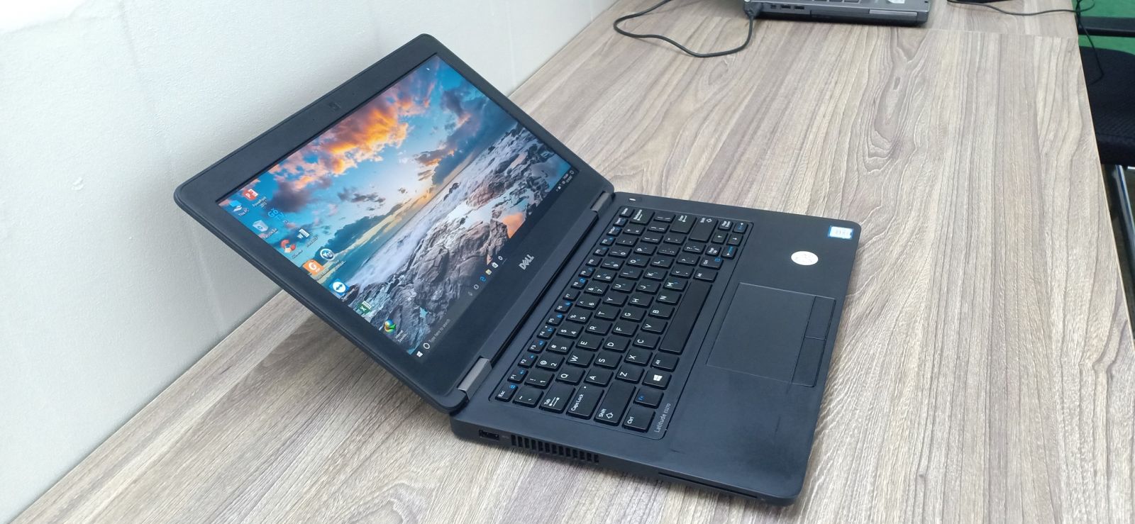 Dell Latitude E5270 Dell Latitude E5270