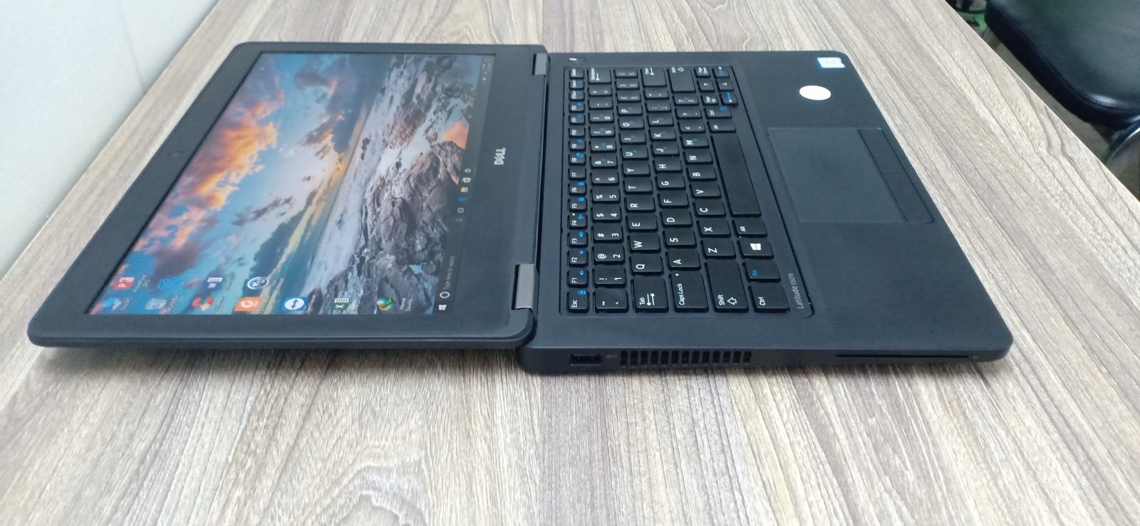 Dell Latitude E5270 Dell Latitude E5270