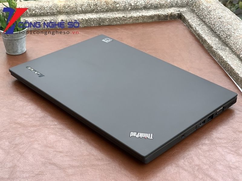 Lenovo Thinkpad P17 Core i7-10750H